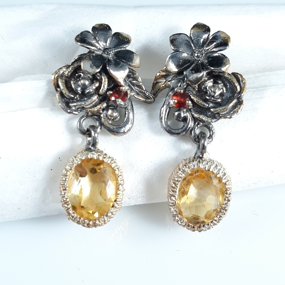 Handcrafted Natural Citrine Floral Earrings - Picture 2 of 11
